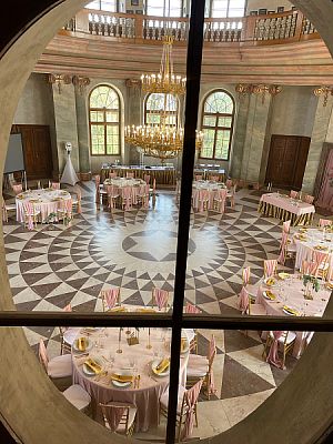 Zámek Karlova Koruna Mramorový sál