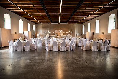 Zámek Karlova Koruna Zámecká Jízdárna